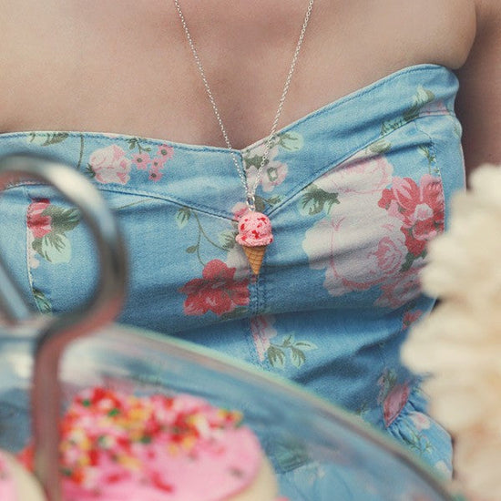 Scented Very Berry Strawberry Ice-Cream Necklace - Tiny Hands
 - 3