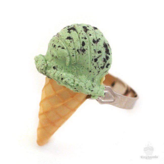 Scented Mint Chocolate Ice-Cream Ring - Tiny Hands
 - 3