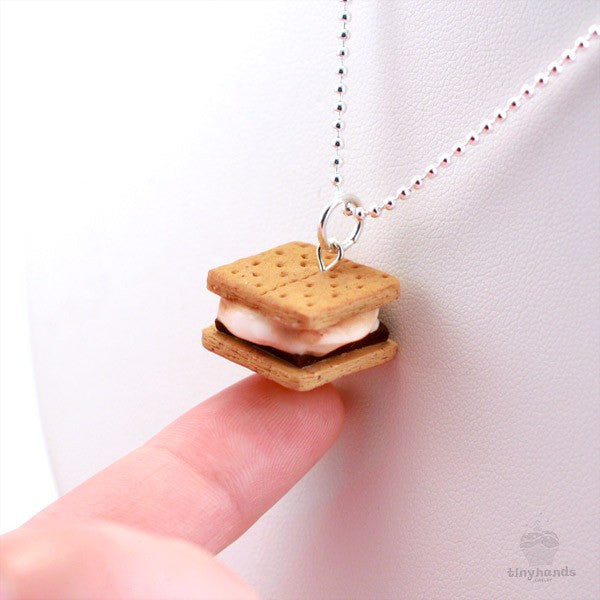 Load image into Gallery viewer, Scented Smores Necklace - Tiny Hands
 - 4

