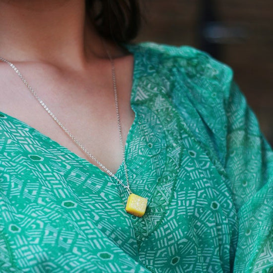 Load image into Gallery viewer, Scented Lemon Bar Necklace - Tiny Hands
 - 2
