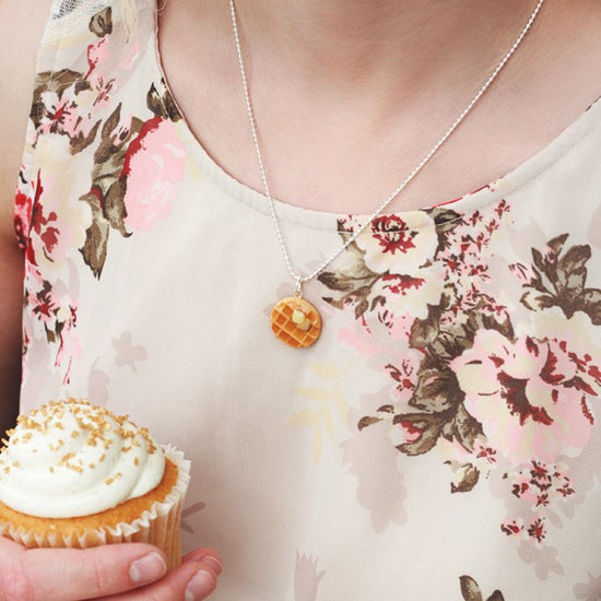Load image into Gallery viewer, Scented Butter &amp;amp; Maple Syrup Waffle Necklace - Tiny Hands
 - 4
