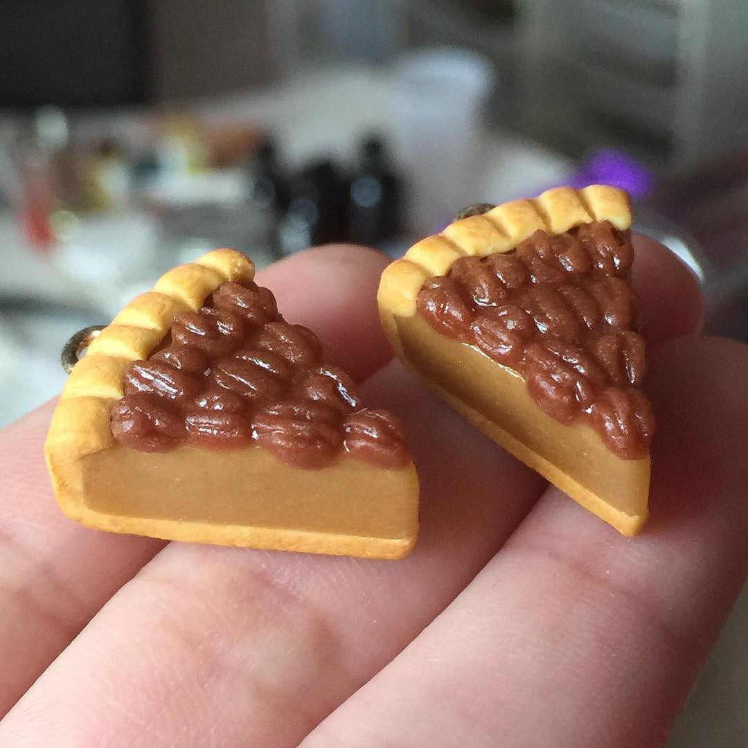 Scented Pecan Pie Charm