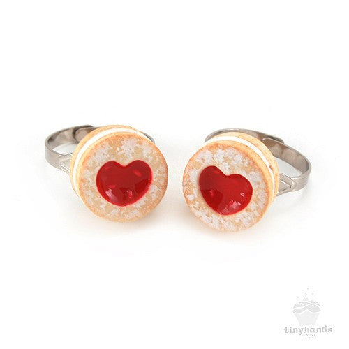 Scented Shortcake Heart Cookie Ring - Tiny Hands
 - 3