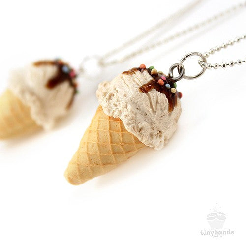 Load image into Gallery viewer, Scented Vanilla Ice-Cream Necklace - Tiny Hands
 - 3

