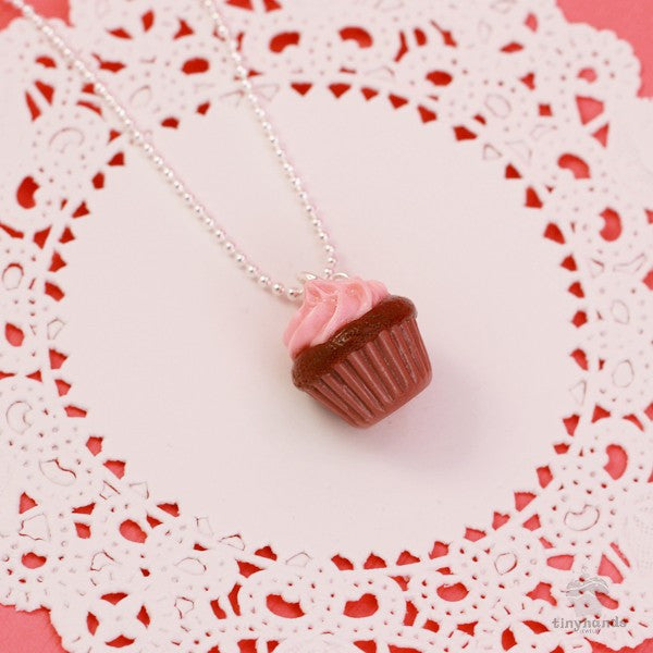 Scented Strawberry Chocolate Cupcake Necklace - Tiny Hands
 - 3